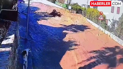 Bodrum'da Su Hattı Patladı, Asfalt Yarıldı