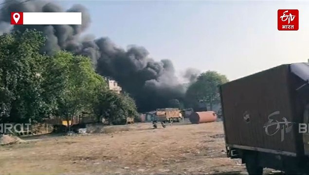 कानपुर में अग्निकांड ; केमिकल फैक्ट्री में एक के बाद फटे कई ड्रम 90, दमकलकर्मी समेत 6 लोग झुलसे