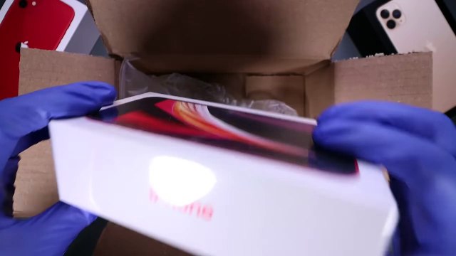 iPhone SE 2020 (Red Edition) Unboxing - ASMR