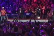 Trump balla con i Village People, show prima di insediamento - Video