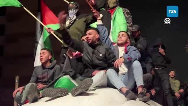 Gazze'de ateşkes ve esir takası anlaşması kapsamında 90 Filistinli esir serbest bırakıldı