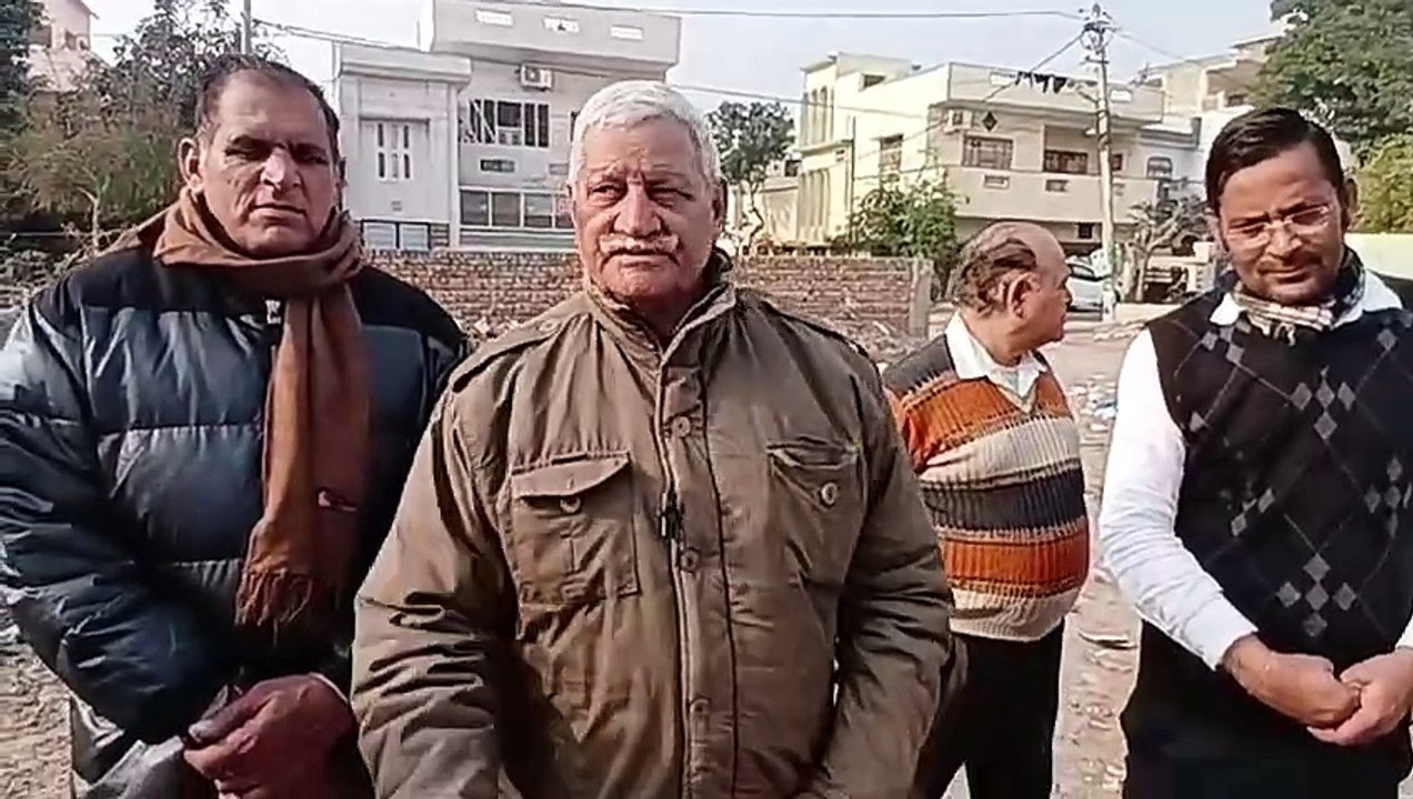 भिवानी के पॉश इलाके एमसी कॉलोनी में लगा गंदगी क...