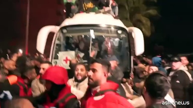 La gioia dei palestinesi per il ritorno dei detenuti da Israele