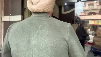 ਅਜਨਾਲਾ ਚ ਦਿਨ ਦਿਹਾੜੇ ਸੁਨਿਆਰੇ ਦੀ ਦੁਕਾਨ ਤੇ Gun Point ਤੇ ਵੱਡੀ ਲੁੱਟ