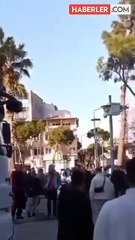 İzmir'de tırın çarptığı 2 yaşlı kadın hayatını kaybetti