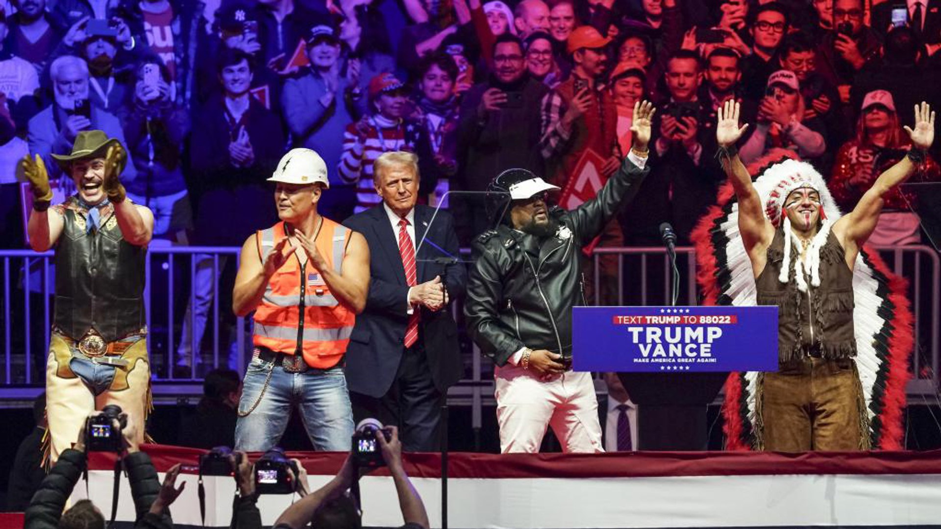 Village People ameniza el mitin de Donald Trump en Washington