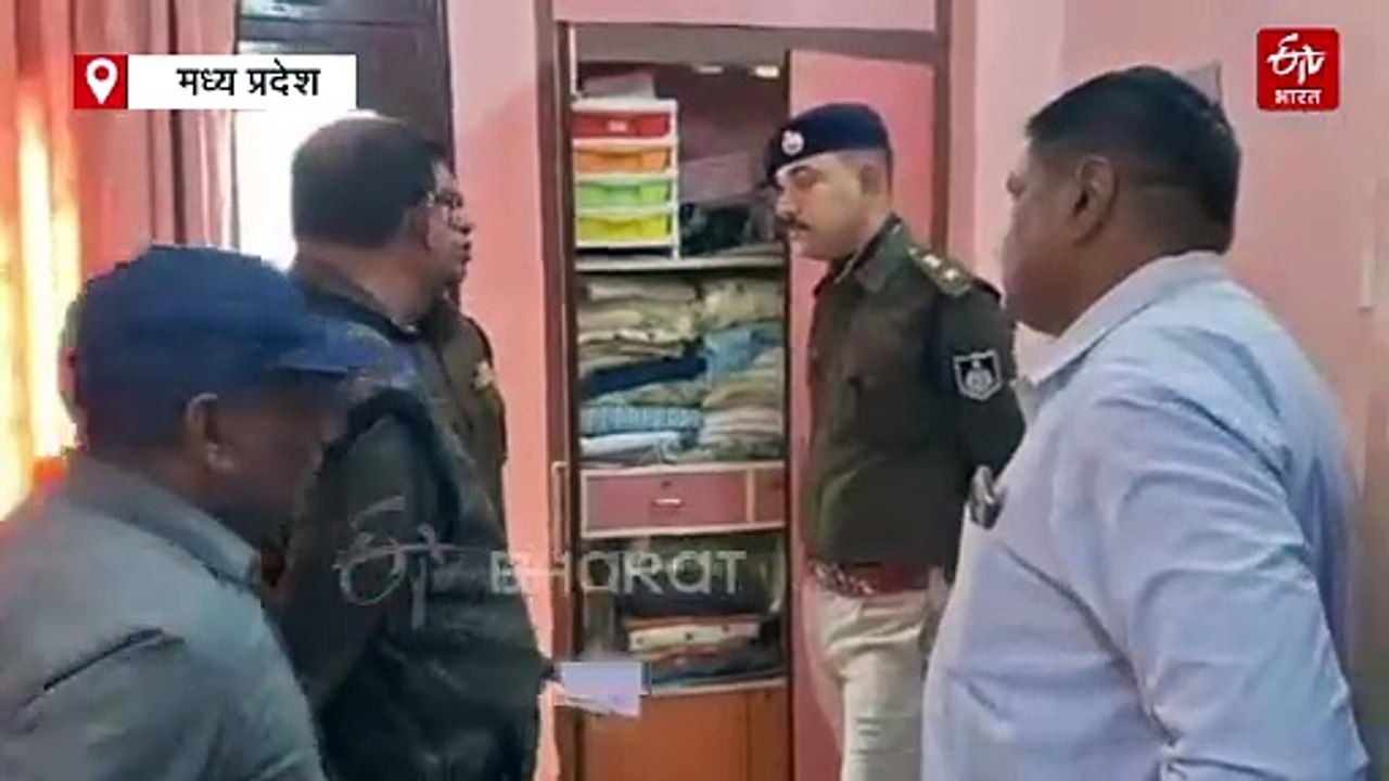 पैसे हाथ लगते ही चोरों ने खरीदे आईफोन, रतलाम में घर के नौकर के साथ मिलकर की थी चोरी