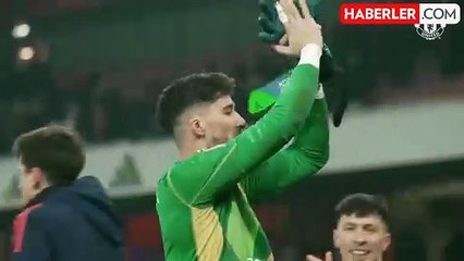 131 yıl sonra imkansızı başaran Manchester United'da Altay Bayındır'a gün doğdu