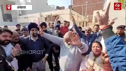 ढोल की थाप पर कार्यकर्ताओं के साथ खूब झूमे अनिल विज