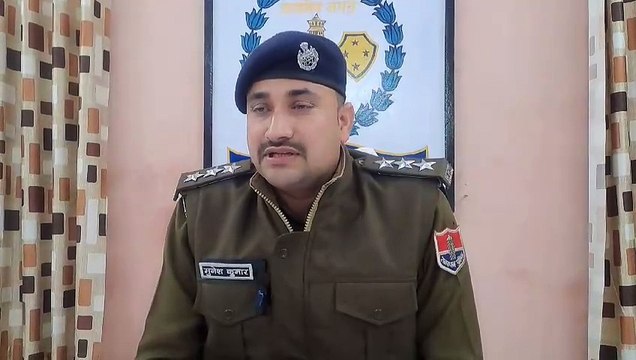 साइबर ठगी का मुख्य सरगना गिरफ्तार, दुबई में रहकर ट्रेडिंग के नाम पर लोगों को ठगी का बना रहा था शिकार, भाई की शादी में शामिल होने आया था सीकर, पुलिस को लग गई भनक, दबोच लिया