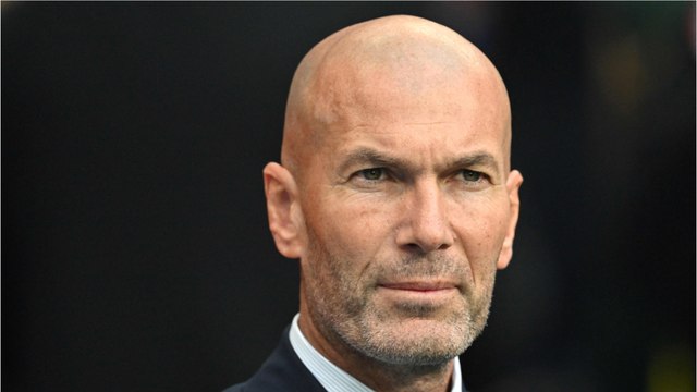 GALA VIDEO - Zinédine Zidane remplaçant de Didier Deschamps à la tête des Bleus ? Ce qu’ils pensent l’un de l’autre