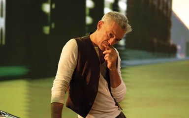 Vincent Cassel fa il taxi driver in The Opera! La clip in esclusiva del film evento al cinema 3 giorni