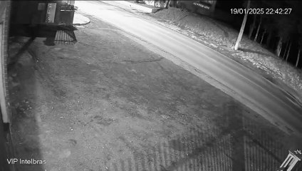 Mulher de 20 anos morre em acidente de moto após fuga da PRF