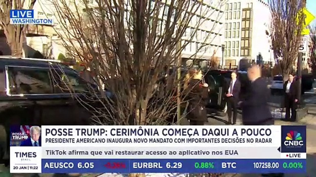 Donald Trump vai a encontro com Joe Biden e Kamala Harris | CNBC BREAKING