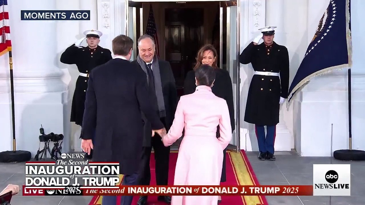 USA - Regardez les images de Kamala Harris et son mari qui accueillent le nouveau vice-président élu JD Vance et sa femme, qui vont leur succéder