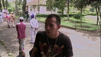 Mengaku Rasul (2008) - A Spiritual Journey