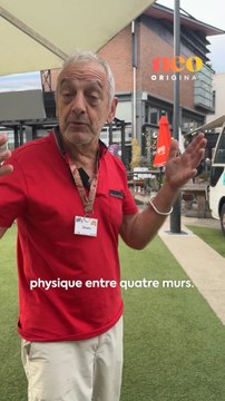 Anne et Jacques parcourent l’Australie avec leur van aménagé en librairie pour apporter la littérature française là où elle n’existe pas encore ! 📚🚐