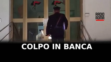 Colpo in banca, banditi in fuga con 100mila euro