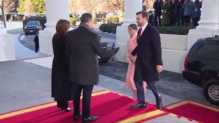 Kamala's strained greeting: VP shows visible tension meeting JD and Usha Vance at the White House