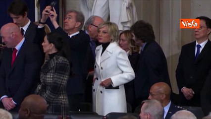 Meloni e Milei vicini in attesa dell'insediamento di Trump a Capitol Hill