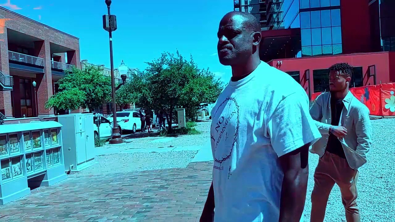 Street Preacher Goes Wild, Urgent Warning To Repent And Follow Christ !!!