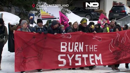 Marcia di protesta di 25 km a Davos contro il programma climatico del Wef