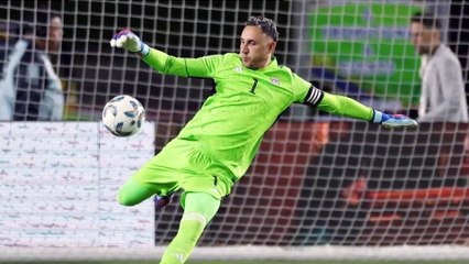 td7-a-navas-lo-esperan-en-newells-old-boys-200125