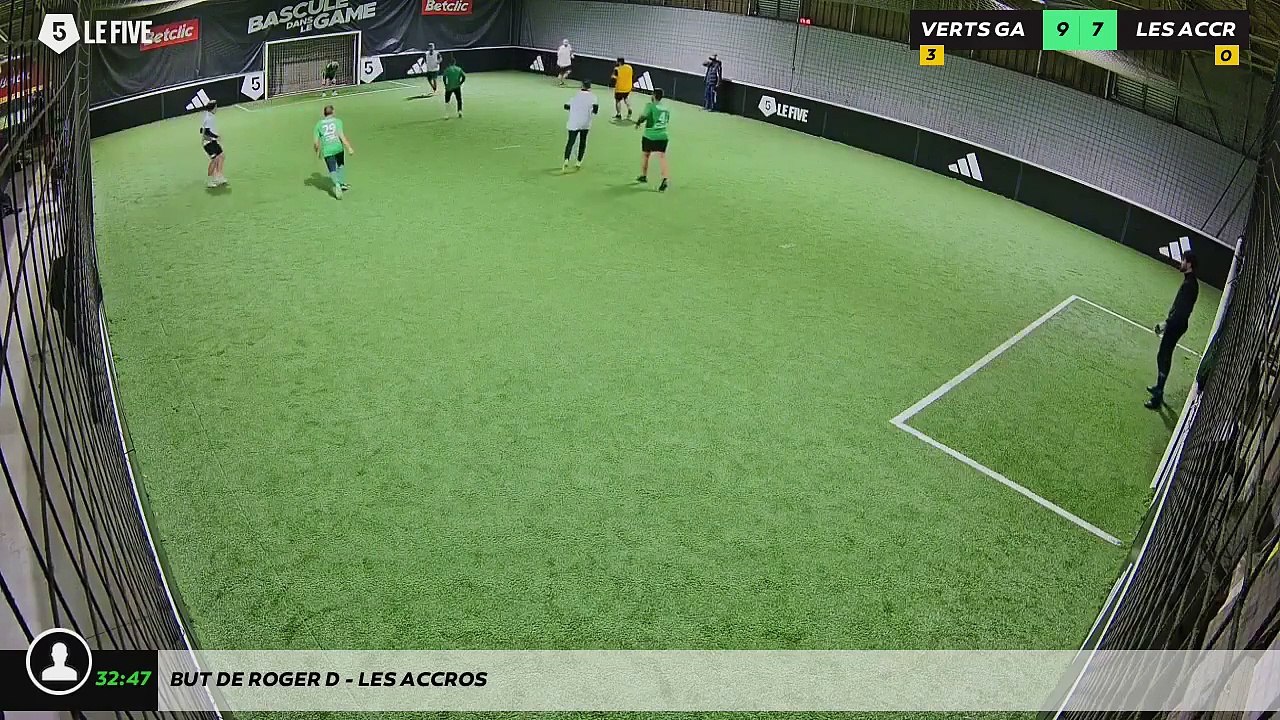 But de Roger D - Les Accros