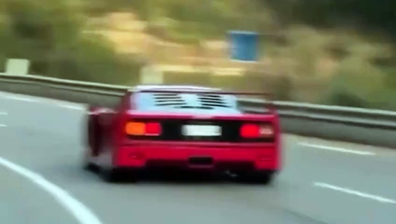 Vídeo: Ferrari F40 do piloto Lando Norris bate em Mônaco
