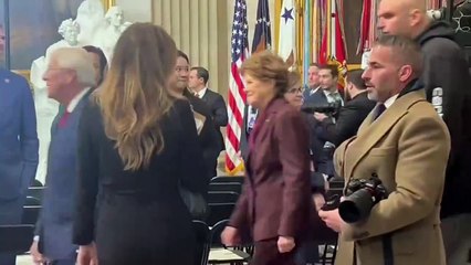 John Fetterman el senador que fue a la asunción de Trump con buzo y pantalón corto