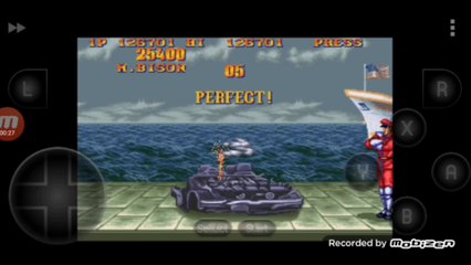 Street Fighter II Turbo: Hyper Fighting Mr Bison destruindo o carro bônus 1