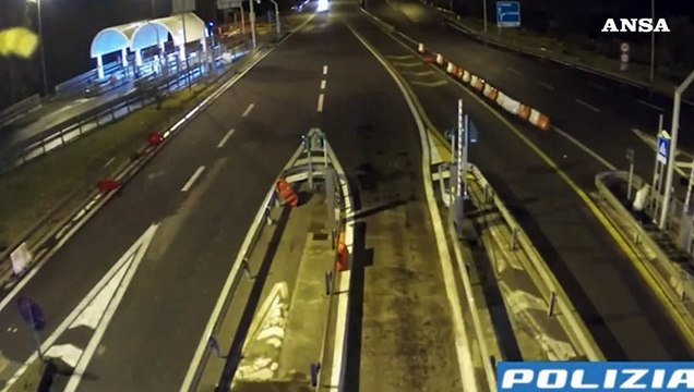 Guida contromano in A18 per oltre 20 chilometri, multato nel Messinese