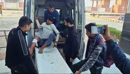 बजरी माफिया पुलिस मुठभेड़ मामला, तीन बदमाशों के लगी गोली, घायलों को जिला अस्पताल कराया भर्ती, सोमवार रात्रि को राजाखेड़ा कस्बे में पुलिस के गश्ती दल पर बजरी माफिया ने की थी फायरिंग,