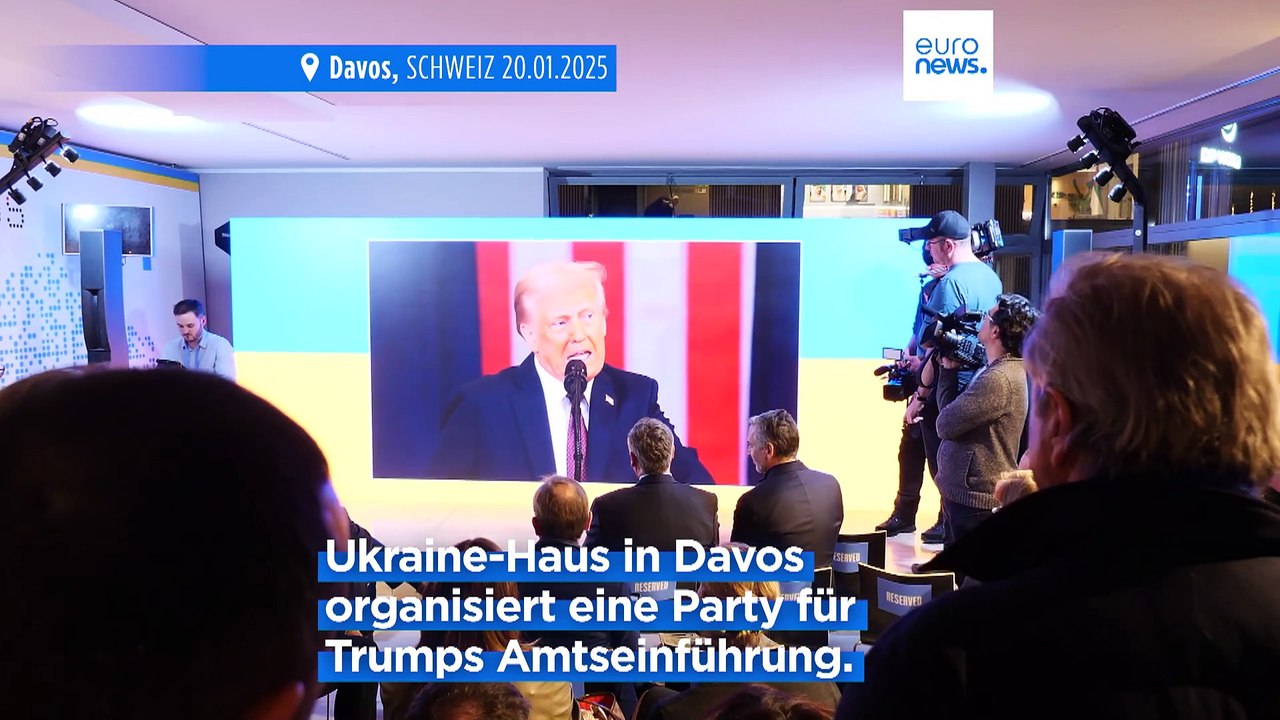 Davos-Teilnehmer verfolgen Donald Trumps Amtseinführung auf der Watch Party im ukrainischen Haus