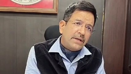 23369203 विदिशा जिले की गंजबासौदा उप जेल में सूदखोरी का मामला सामने आने के बाद जेल प्रहरी रामबाबू शर्मा को निलंबित कर भोपाल मुख्यालय में अटैच किया गया।  व्यापारी अंकित दुबे की आत्महत्या की कोशिश के बाद मामला उ