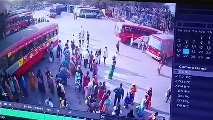 ಬಸ್ ಚಕ್ರದಡಿ ಮಲಗಿ ವ್ಯಕ್ತಿ ಆತ್ಮಹತ್ಯೆ: ಸಿಸಿಟಿವಿಯಲ್ಲಿ ದೃಶ್ಯ ಸೆರೆ - attached news add madi - video blur madisi