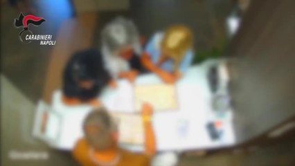 Ercolano, tre finte clienti rubano oro per 60mila euro in gioielleria