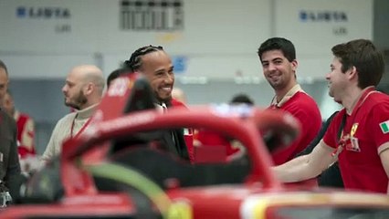 Ferrari, il tour e la visita di Hamilton a Fiorano: la giornata