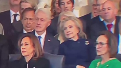 El gesto viral de Hillary Clinton en el momento que Trump dice que cambiará el nombre del golfo de México