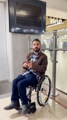 Brut a testé les transports parisiens quand on est en fauteuil roulant