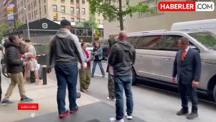 Hayranları otele girip Dua Lipa'nın odası önünde bekleyince şarkıcı korktu