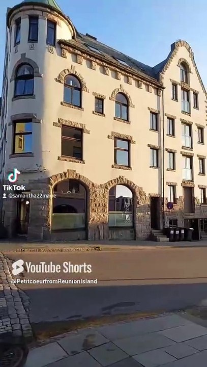 Walking around Aalesund in Norway _ Petit tour d'Aalesund en Norvège. #norway #norvège