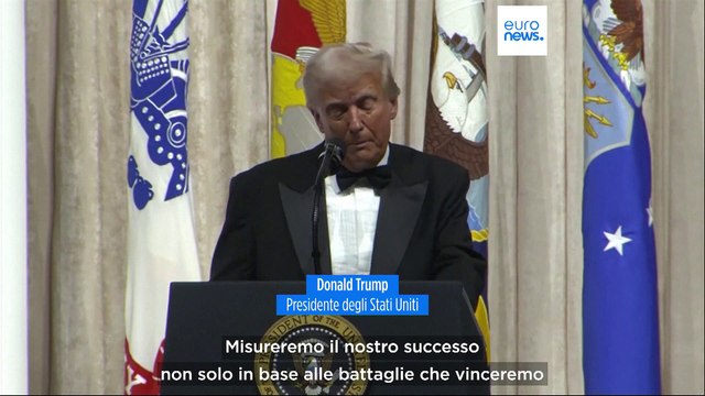 Dalla pace attraverso la forza alla sospensione degli aiuti: il primo giorno di Trump presidente Usa