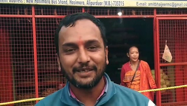 মুখ্যমন্ত্রীর অটোগ্রাফ পেয়ে খুশি তৃতীয় শ্রেণীর এক ছাত্র ও তার পরিবার