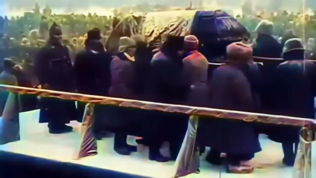 El himno de la Unión Soiética en el funeral de Vladimir Lenin (1924)