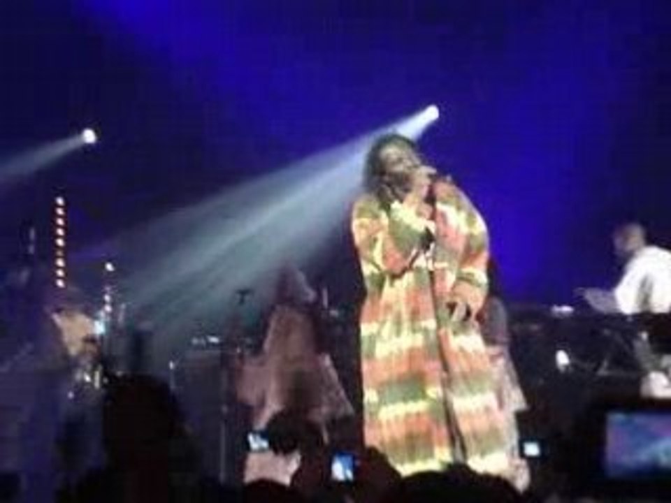 Plus Rien Ne M'étonne - Tiken Jah Fakoly