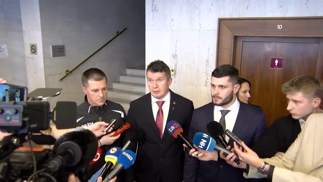 ZÁZNAM: B. Zurian: Žiak, ktorý útočil na Zamagurí, sa predtým vyhrážal spolužiačkam