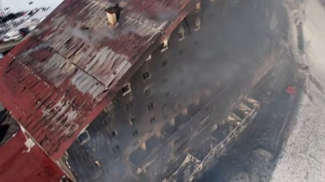 Les flammes ont surpris les clients d'un hôtel en Turquie, faisant au moins 66 victimes