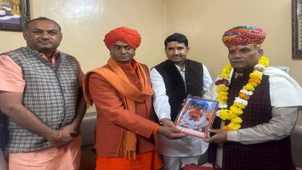 जालोर विधायक और मुख्य सचेतक एल जोगेश्वर गर्ग ने किए दर्शन
