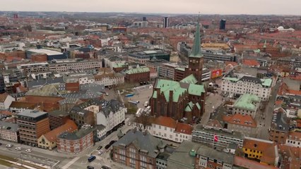 Kongeparret til festgudstjeneste i Aarhus Domkirke | 2024 | Del 1 - 2 Dele i alt | DRTV